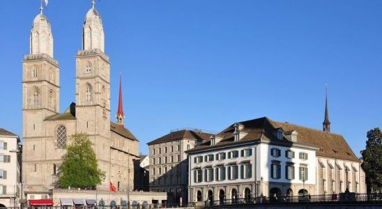 Nhà thờ Grossmünster nổi tiếng của Zurich